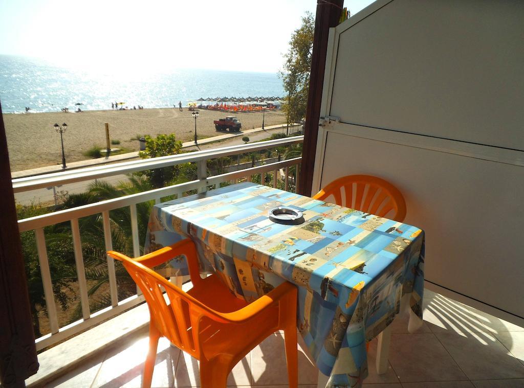 Apartments Ziogas Paralia Skotinis Luaran gambar