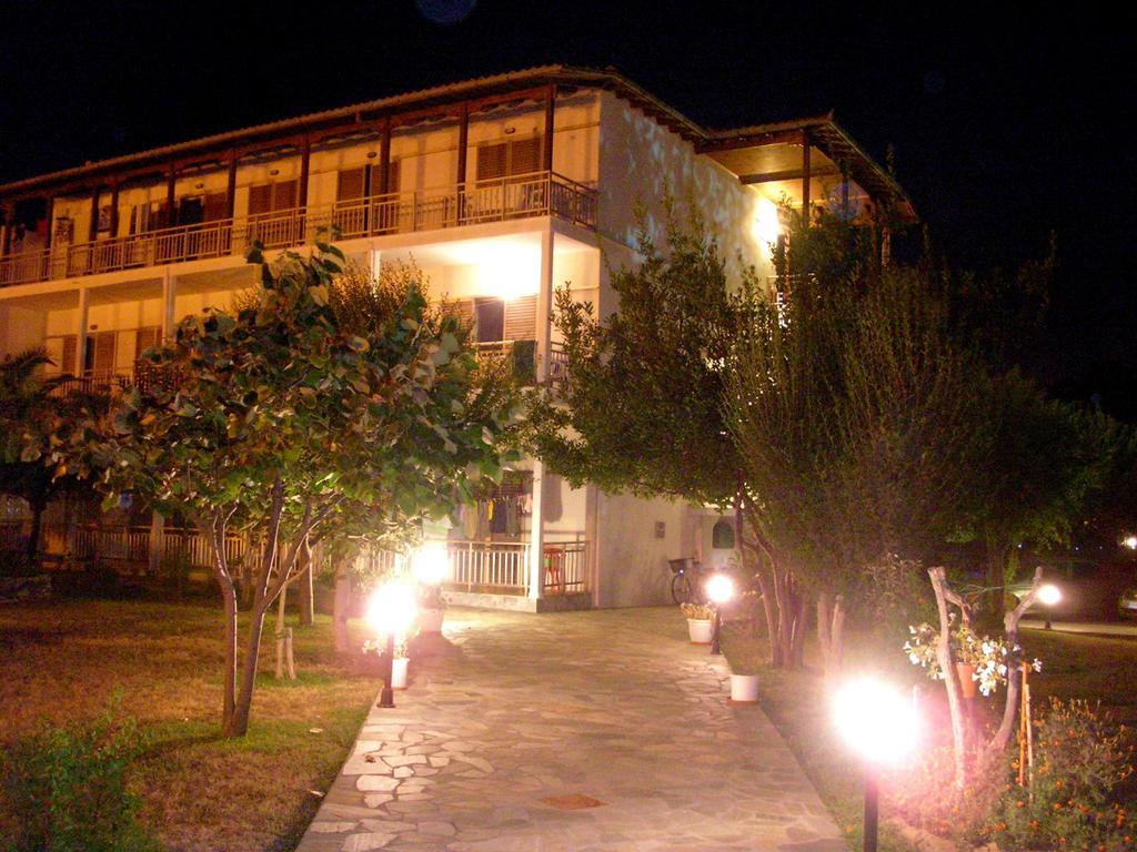 Apartments Ziogas Paralia Skotinis Luaran gambar